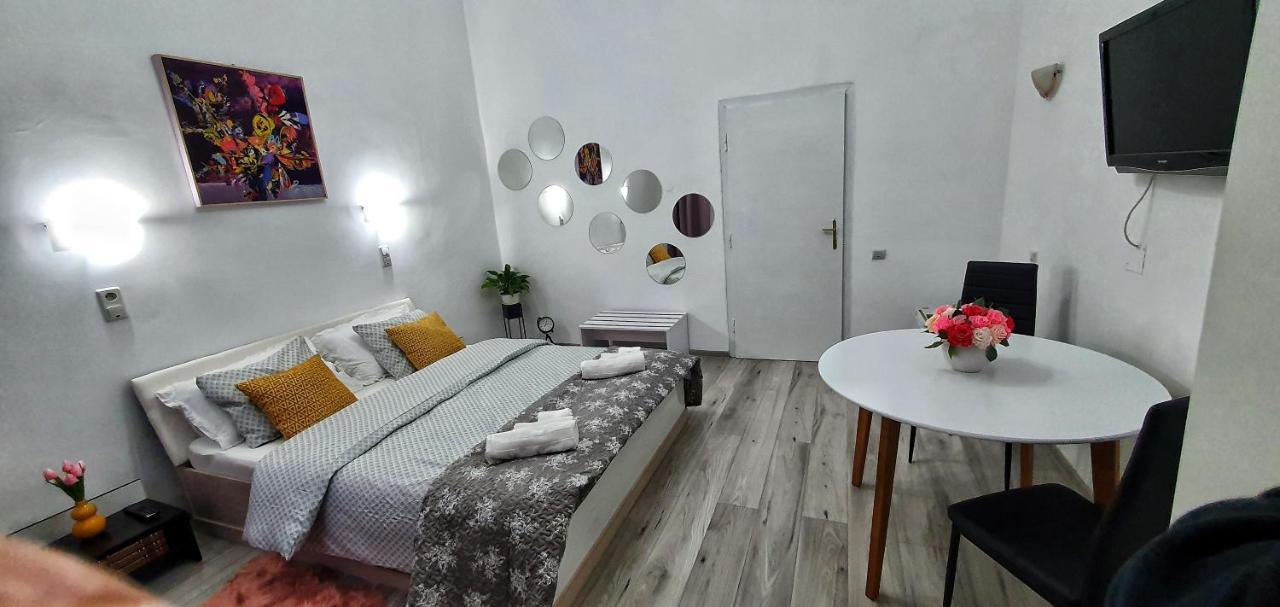 Citadel Rooms Cluj-Napoca Exteriör bild
